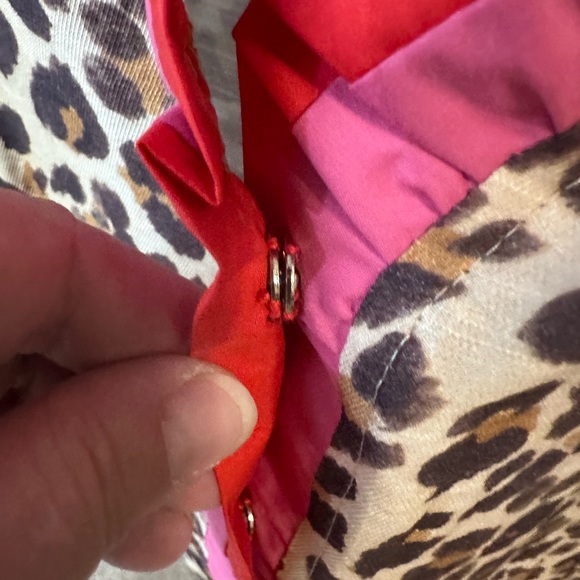 BiBi Leopard Print Top with Pink and red Accents NWOT - Picture 4 of 7